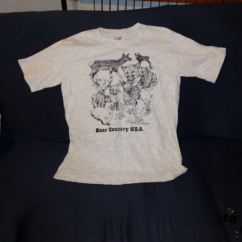 Vintage Gray Animals on Bear Country USA T-shirt – Size Large (14-16)
